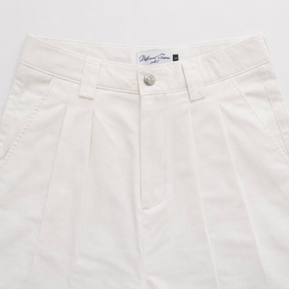 Giant Pleated short